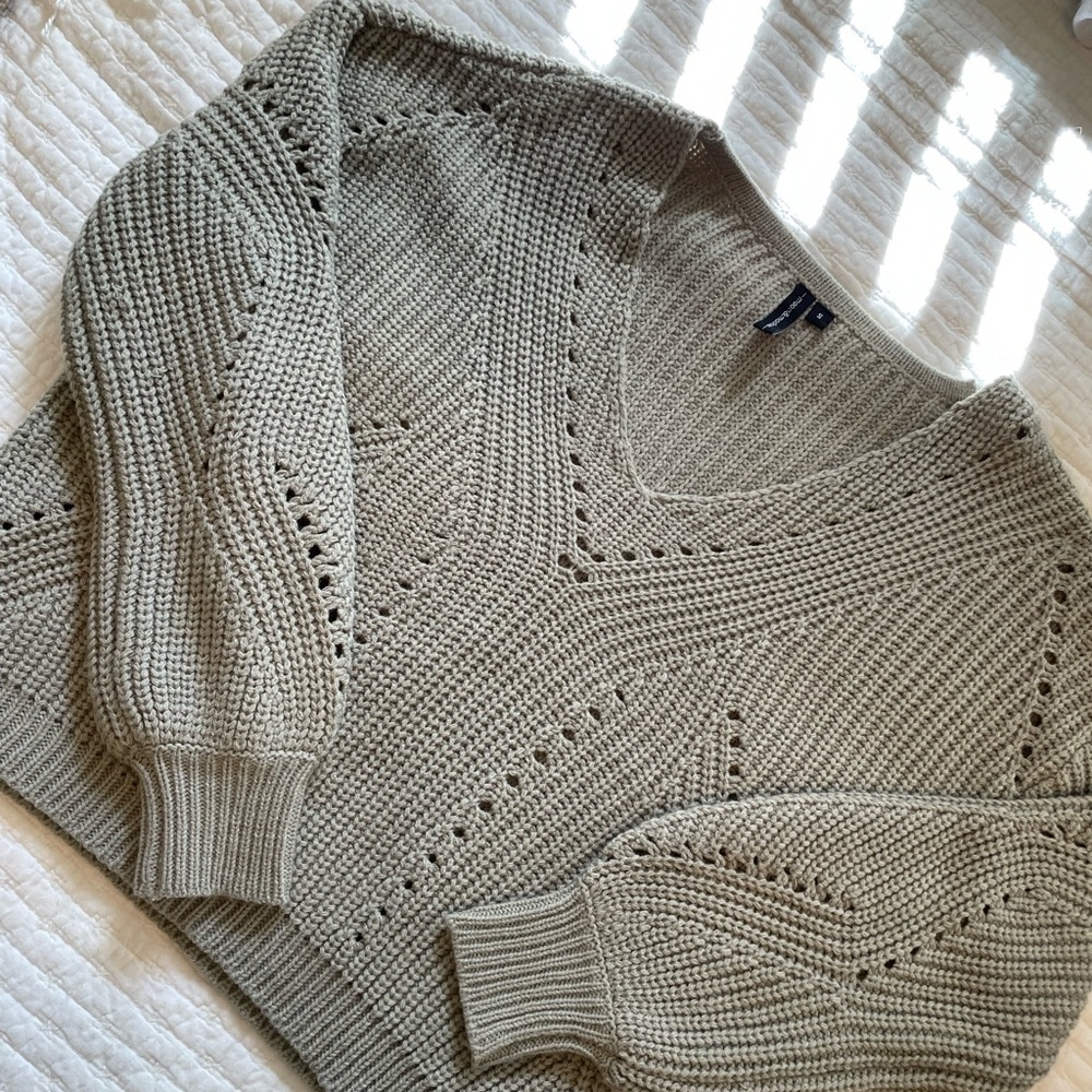 Green/Gray Sweater. Size Small.